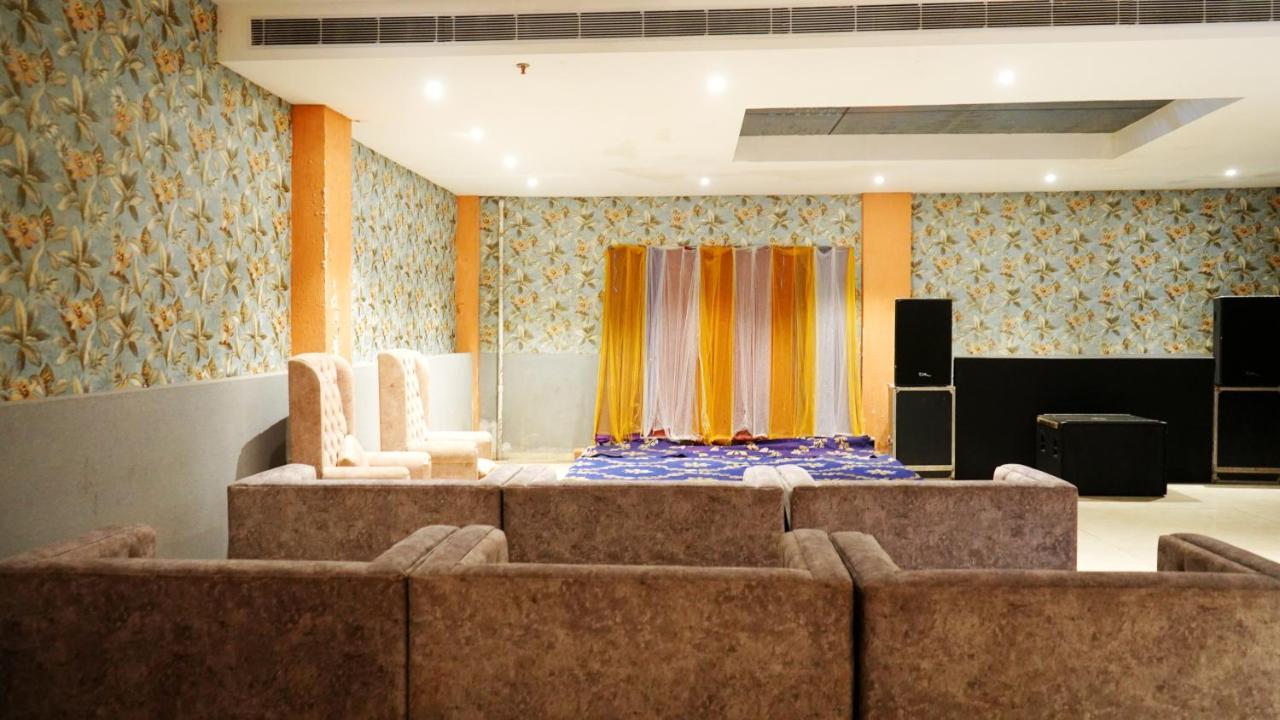Aa Hotels & Resorts Zirakpur Dış mekan fotoğraf
